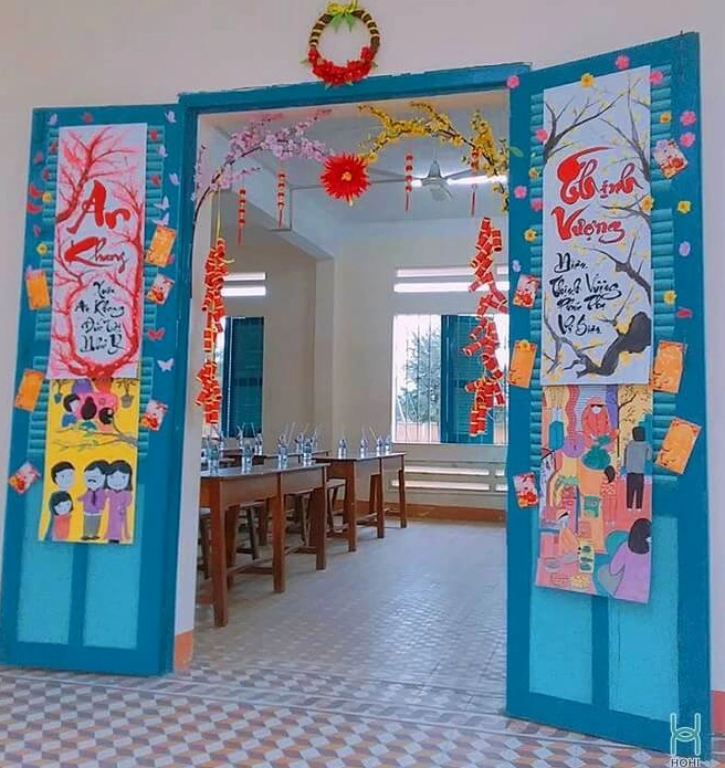 Trang trí cửa lớp học