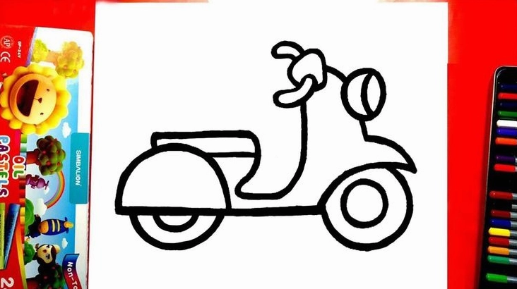 Vẽ các bộ phận khác của xe máy và tô màu