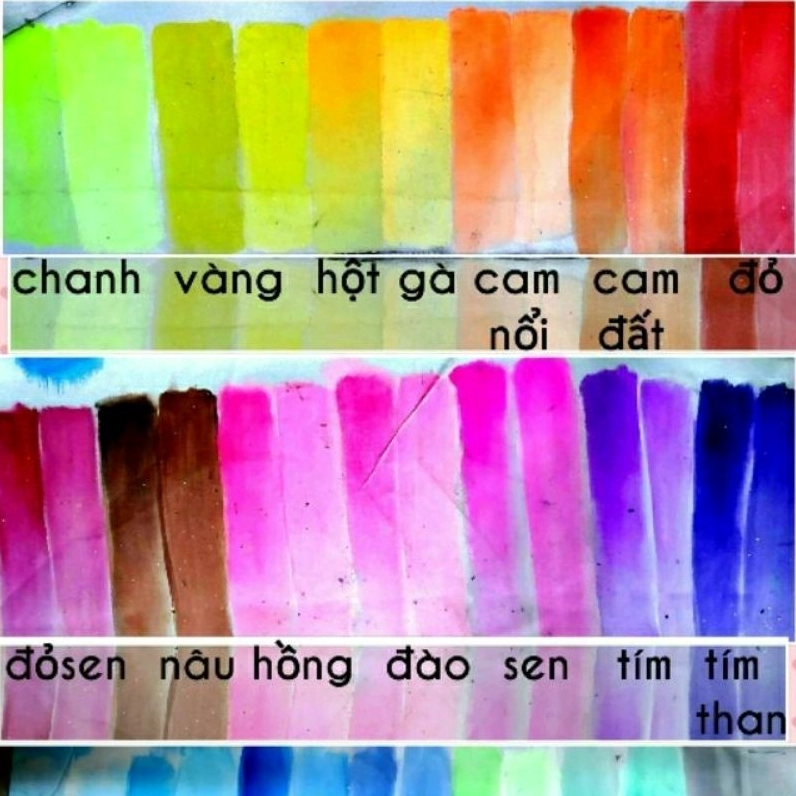 Áo dài cách tân với họa tiết hoa tinh tế