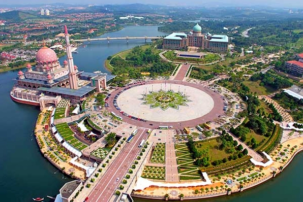 Cảnh đẹp Việt Nam với màu sắc tươi tắn