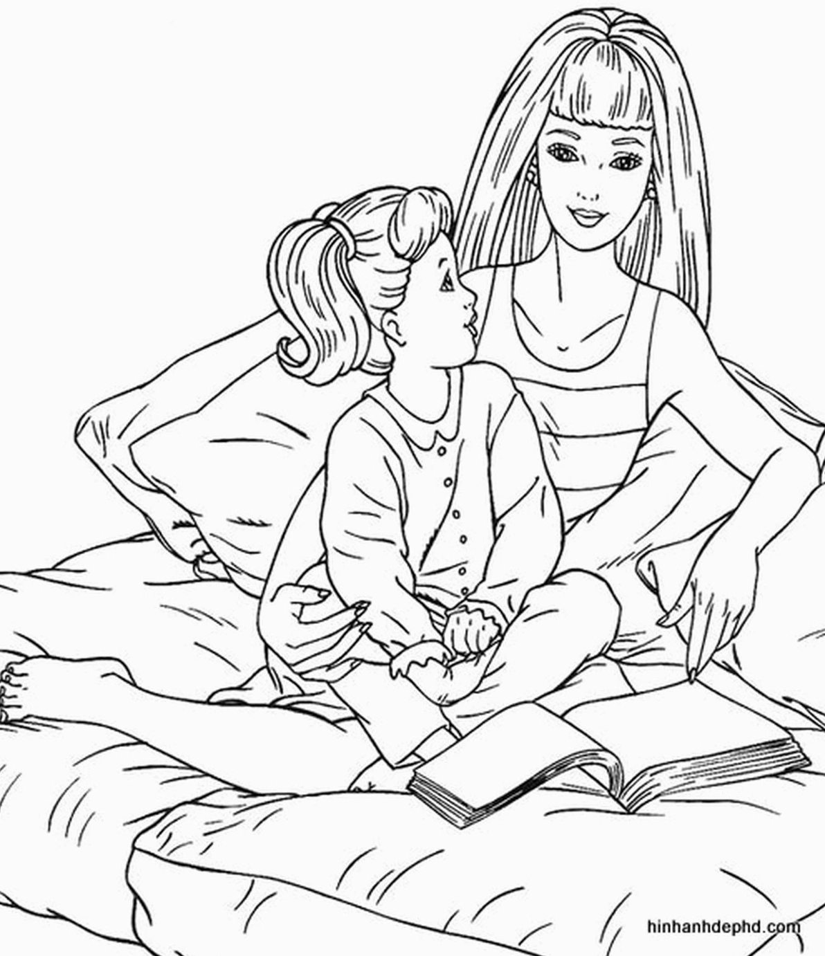 Hình vẽ gia đình 4 người hạnh phúc cho bé tô màu