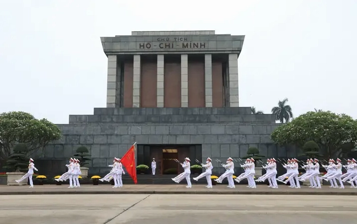 Phác thảo khung cơ bản cách vẽ Lăng Bác