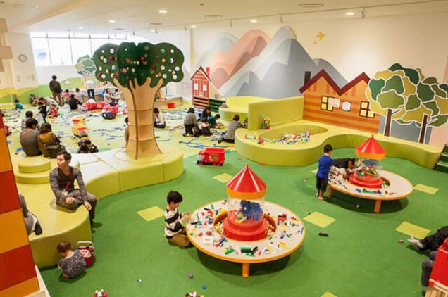 Trang trí lớp học mầm non theo hướng mở với nhiều ánh sáng