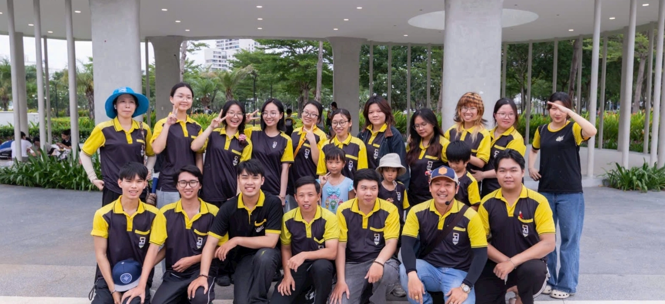 Vẽ đầu người nhìn từ góc 3/4